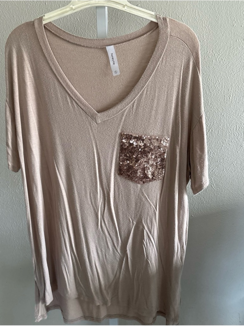 Women’s V-Neck Sequin Pocket Top - Blush Size Small
